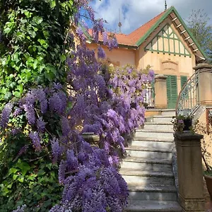 https://mondello-beach-apartment.sicilyhotelsitaly.net